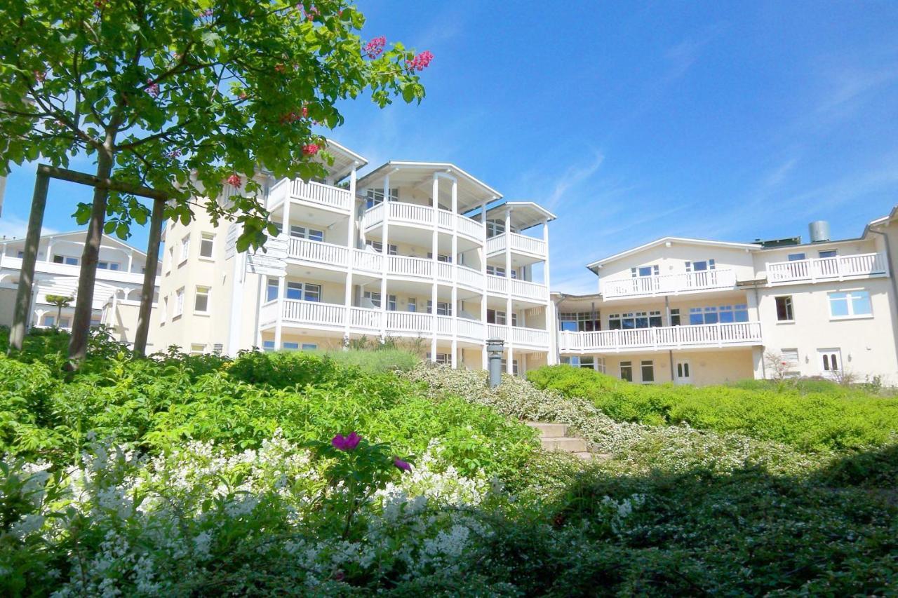 Meerblick Fewo 48: Sellin Beachfront with Balcony and Spa Access Goehren  Exterior photo